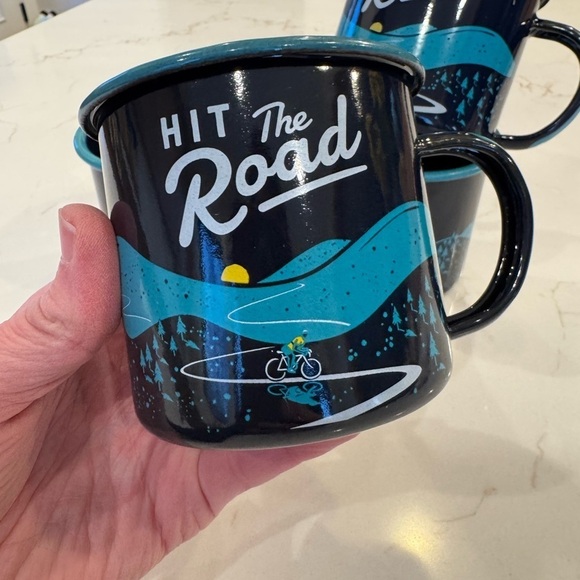 NWT  Set of FOUR Gentlemen's Hardware Enamel Mug 11 oz "Hit the Road" / Navy - Picture 4 of 8